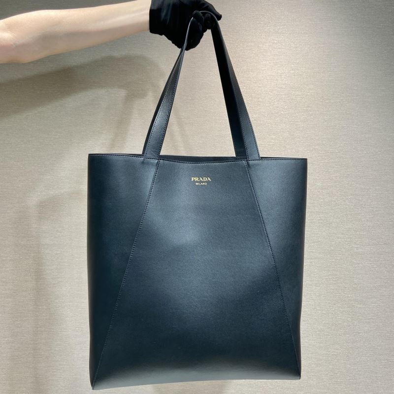 Pra*a tote bags